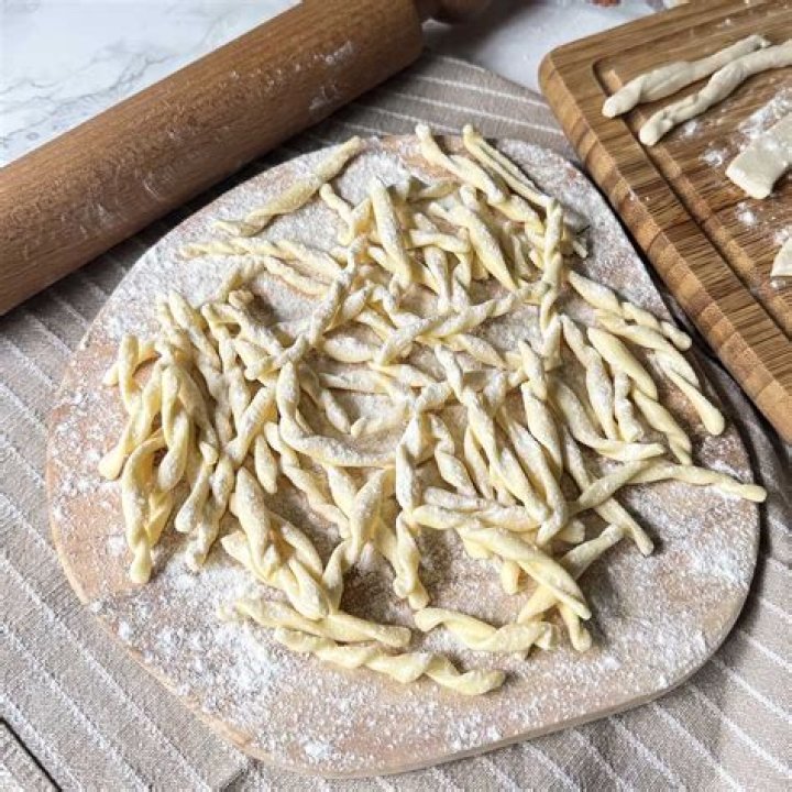 Are there any recipes for Emilia Romagna pasta?