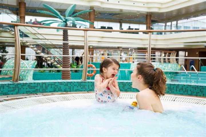 Are there cruises where kids are free?