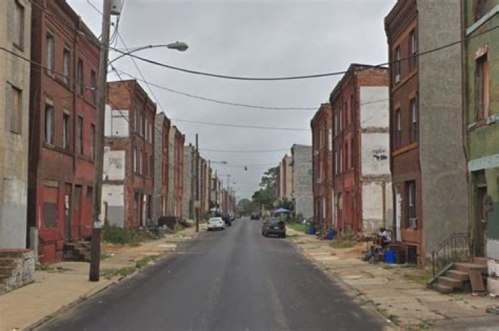 Are there slums in Philadelphia?