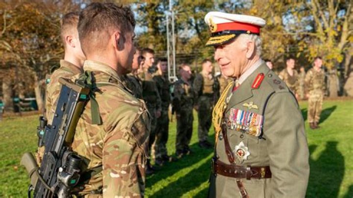 Can anyone take the All Arms Commando Course?