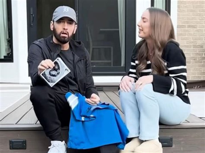 Does Sugar Bear have custody of Alana?