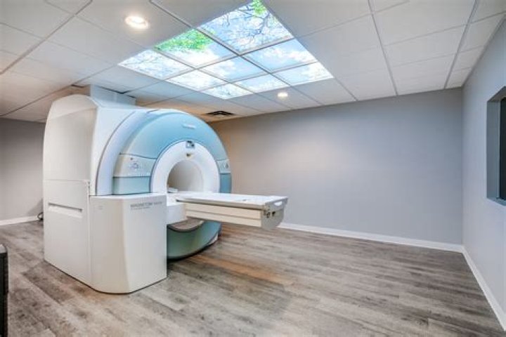 How do you overcome claustrophobia in MRI?