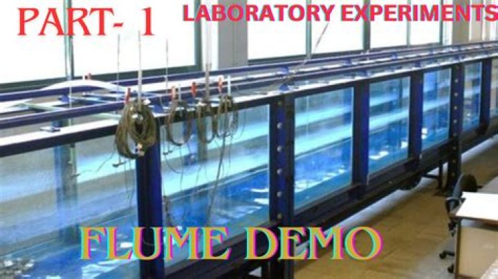 How does a log flume ride work?