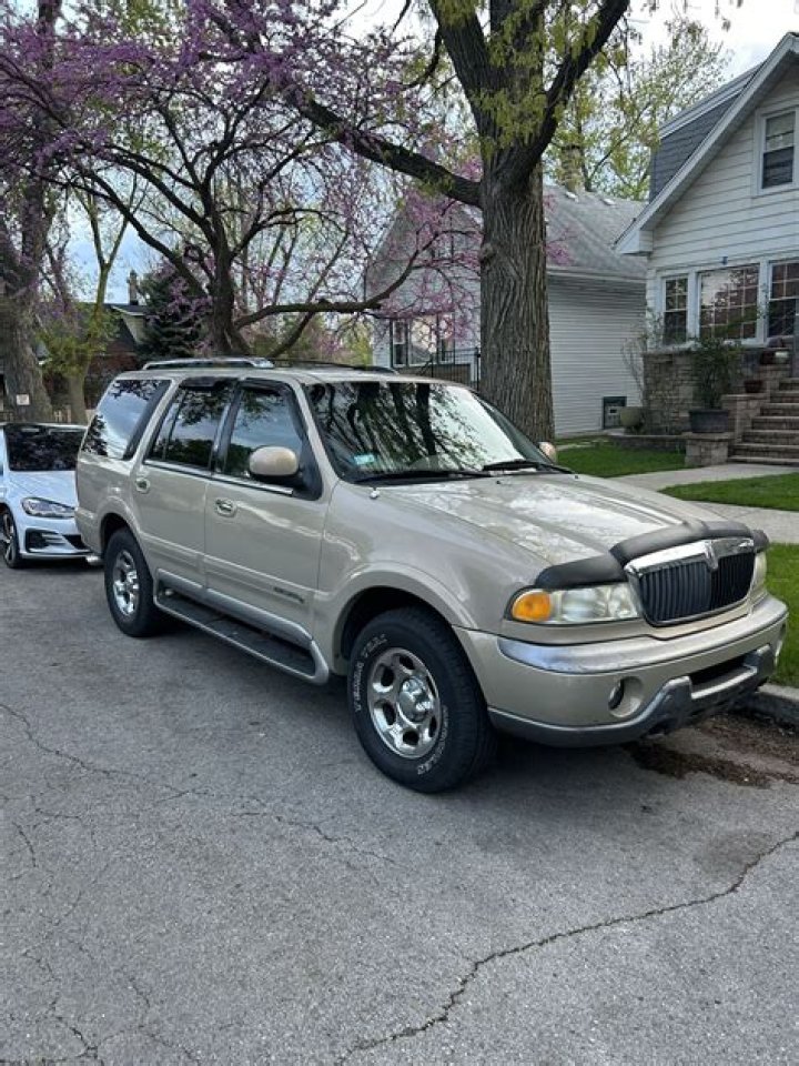 Is a 1999 Lincoln Navigator reliable?