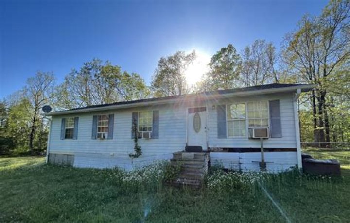 Is Jim Walter Homes still in business?