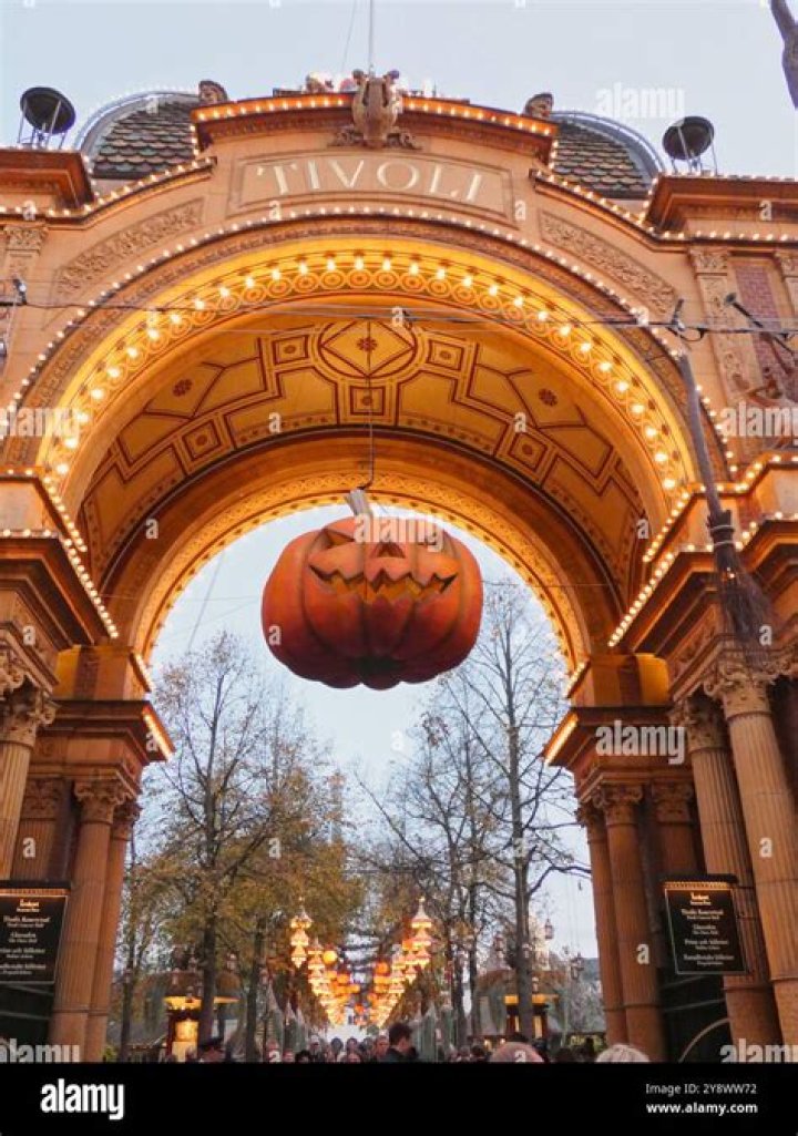 Is Tivoli open in October?