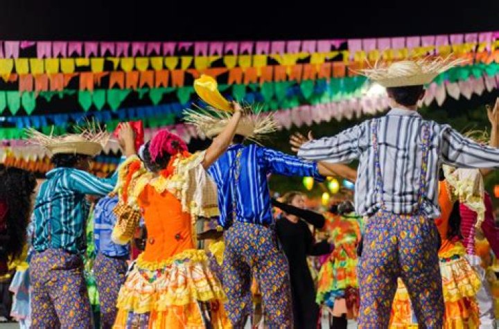 Por que a festa junina e marcada?