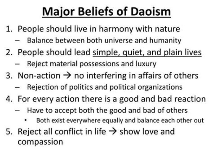 What are 2 major beliefs of Daoism?