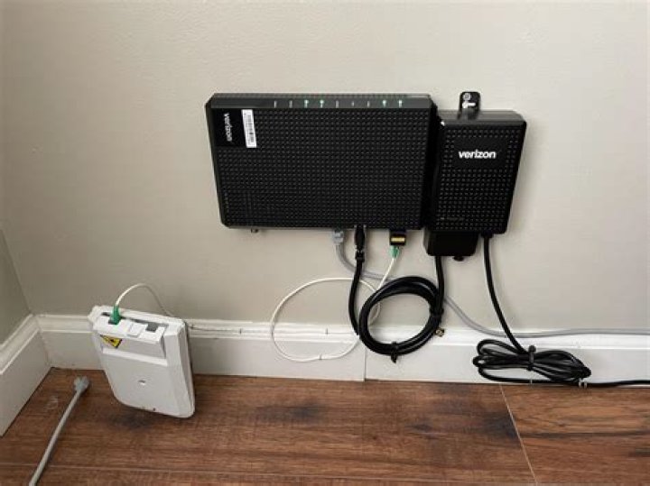 What cable connects ONT to router?