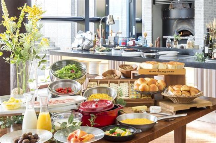 What do they serve for breakfast at Wimbledon?