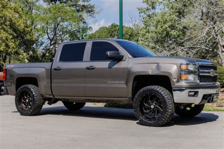 What do you need to lift a 2014 Chevy Silverado?