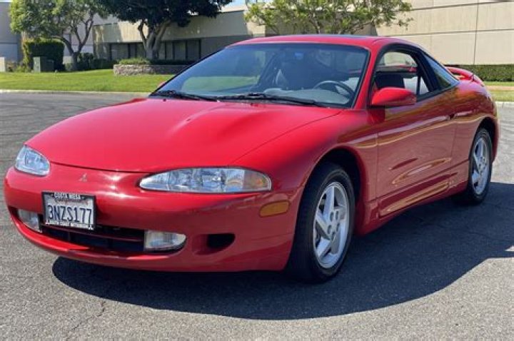 What engine is in a 2001 Mitsubishi Eclipse GT?