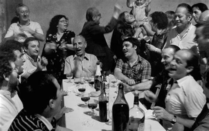 What is better a happy life or a meaningful one?