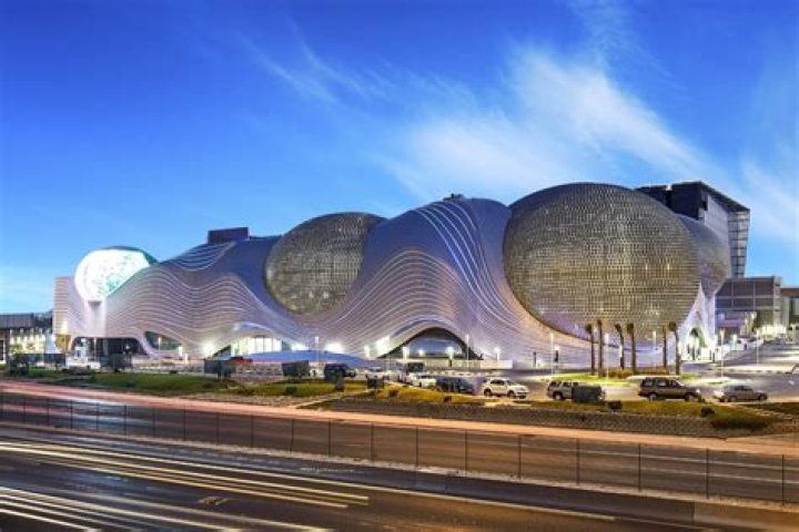 What is the biggest mall in Lusaka?