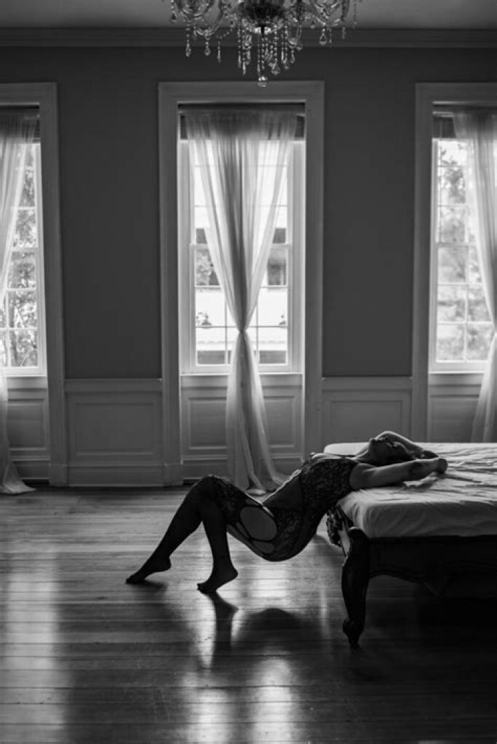 What is the point of boudoir photography?