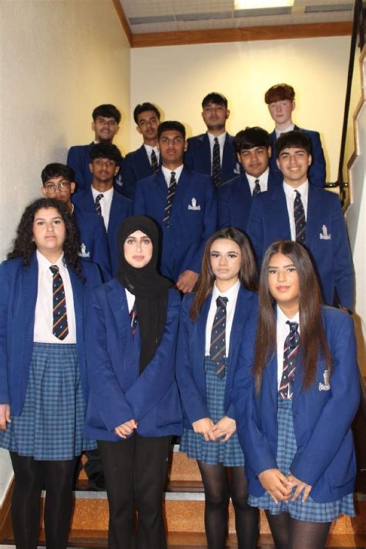 What school did Henry 8 go to?