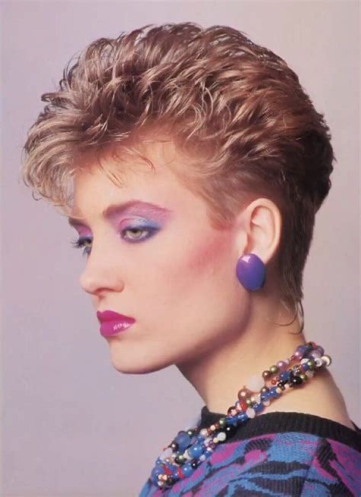 What were the 80s hairstyles for short hair?
