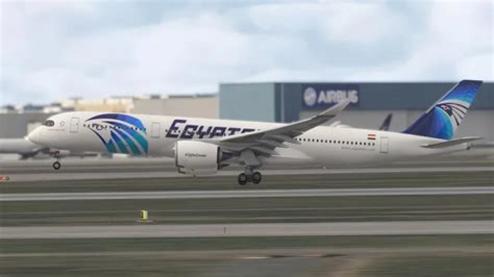 Where does EgyptAir fly in US?