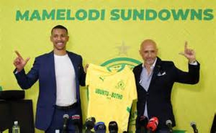 Who are the new signings for Mamelodi Sundowns?