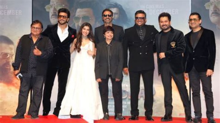 Who is the director of the movie Heropanti?