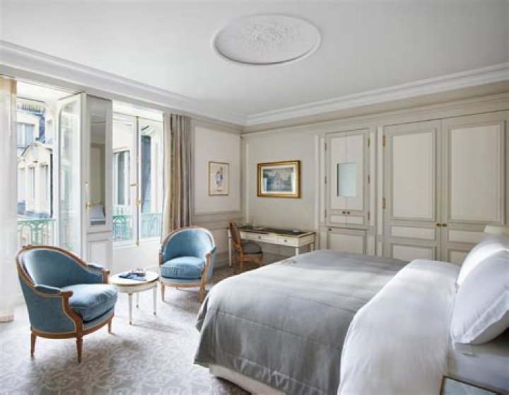 Who owns Le Meurice hotel in Paris?