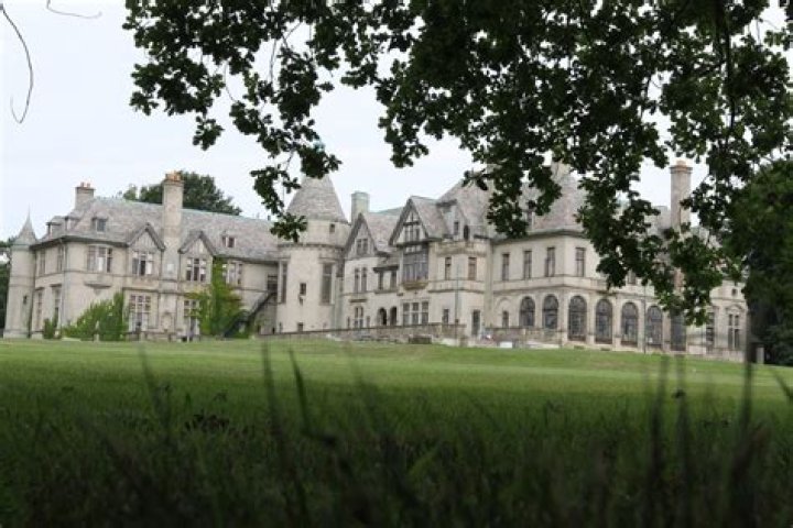 Who owns the Carey Mansion?