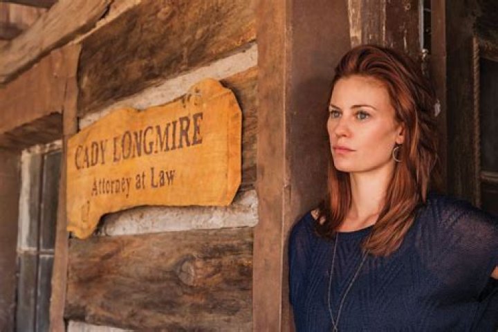 Who plays Cady Longmire?